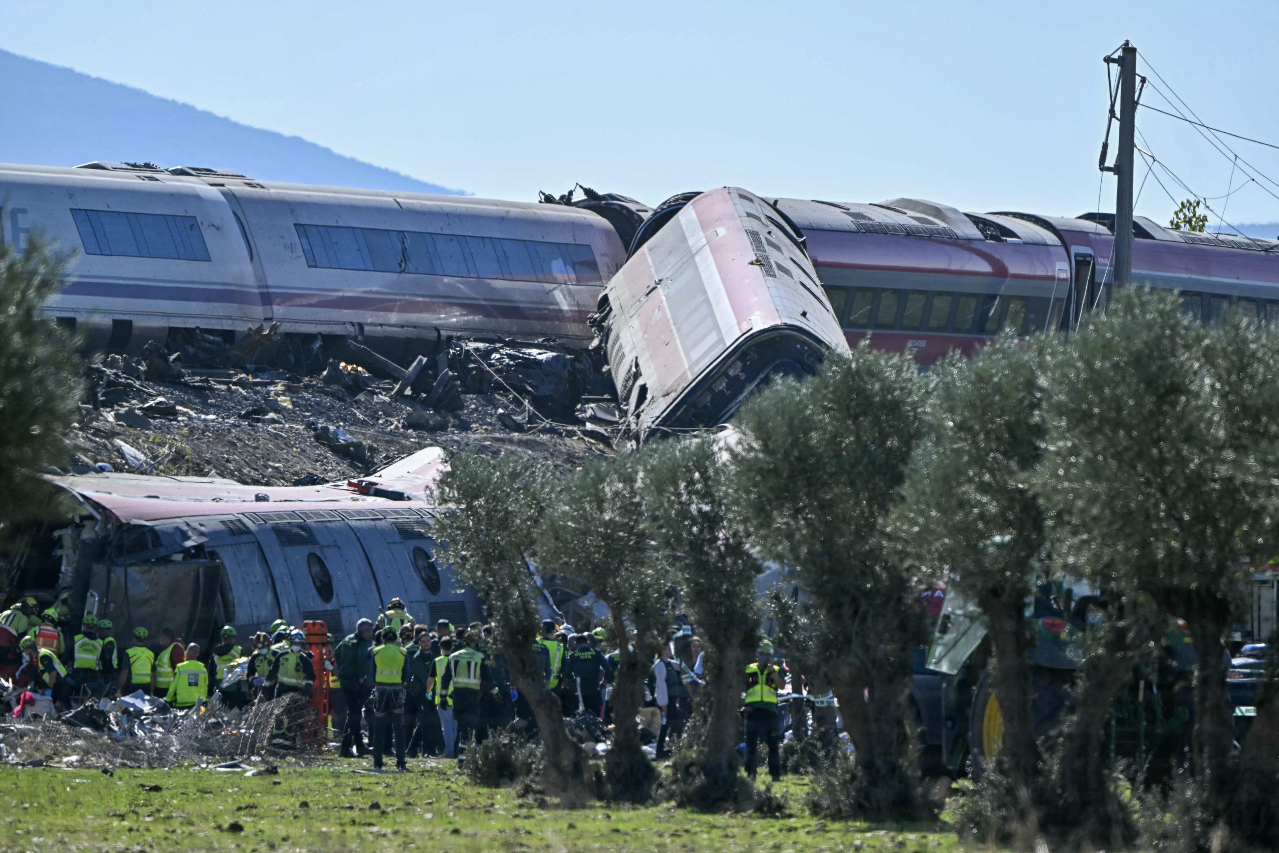 Dozens killed after two high-speed trains collide in central Spain — Port Washington Community news